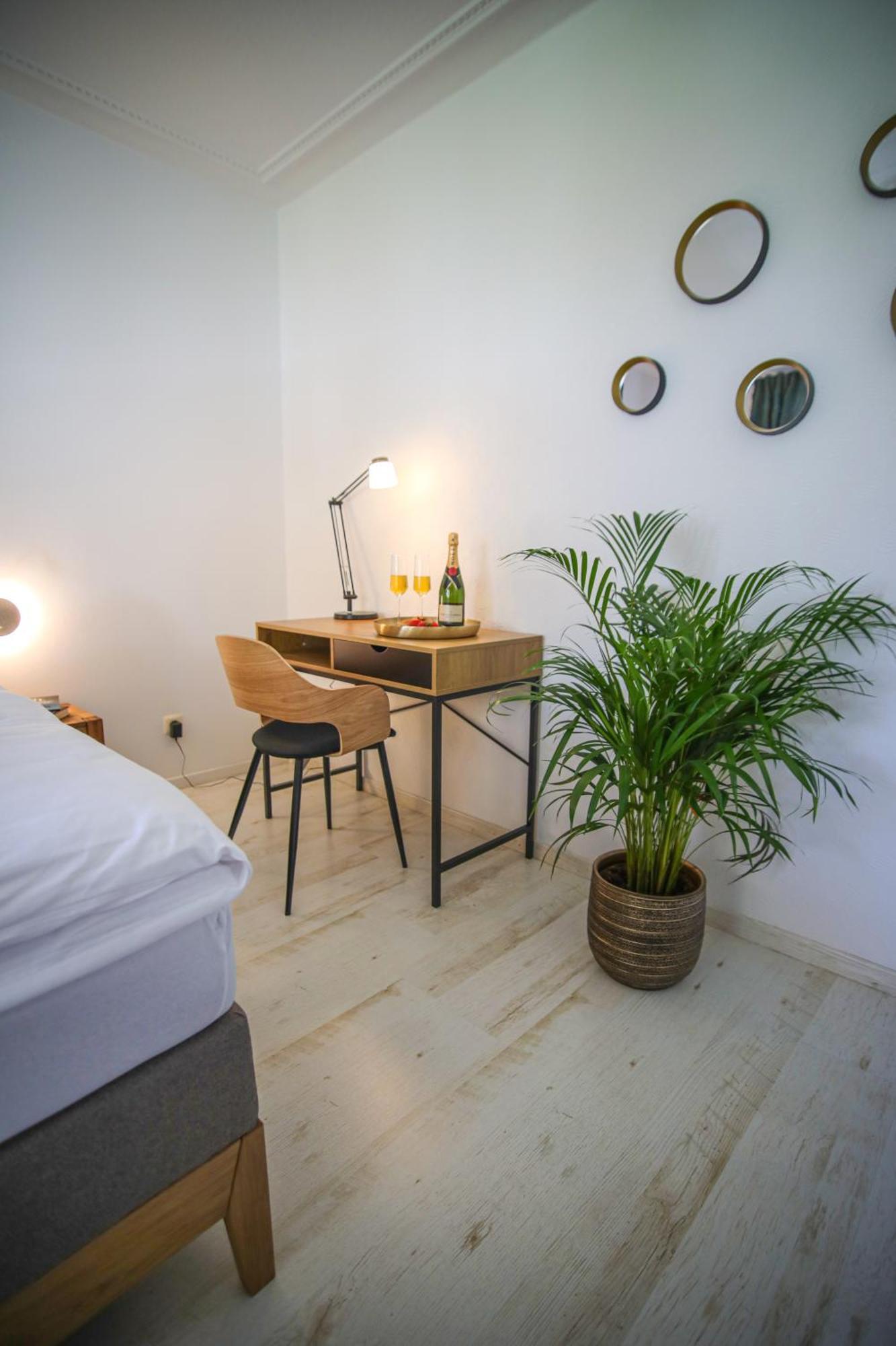 바트리프스프린제 Zentral - Gemuetlich - Kueche - Balkon - Garage 아파트 외부 사진